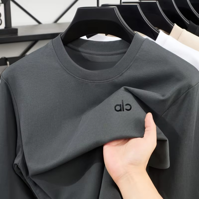 T-shirt en coton blanc à logo  - Streetwear Brand With A Logo avis et prix