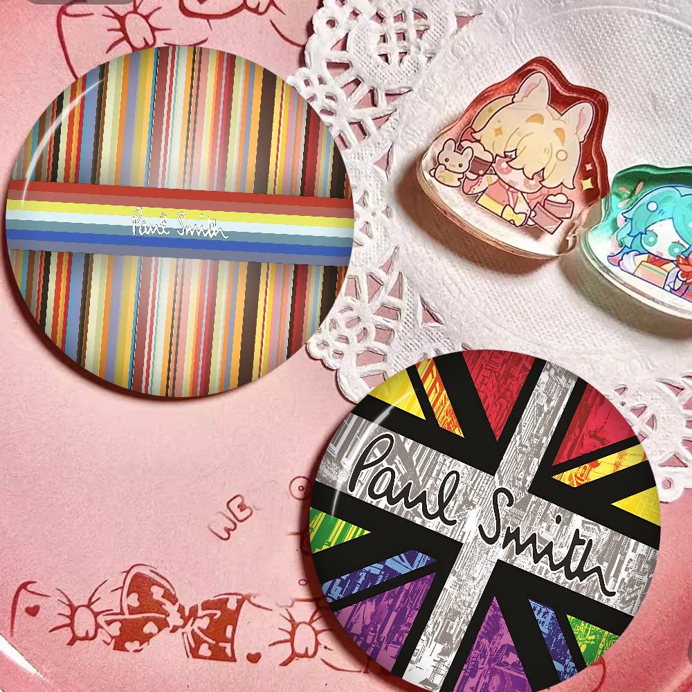 Badge en étain fait main P-Pau - Streetwear Brand Accessories avis et prix