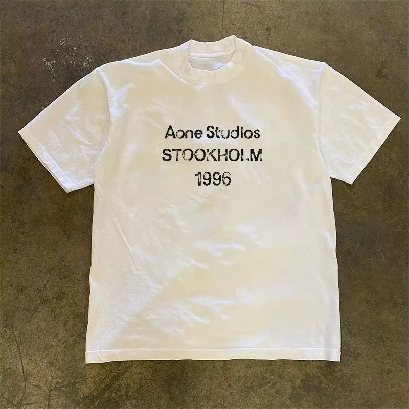 T-shirt classique avec logo ST - Streetwear Brand With A Logo avis et prix